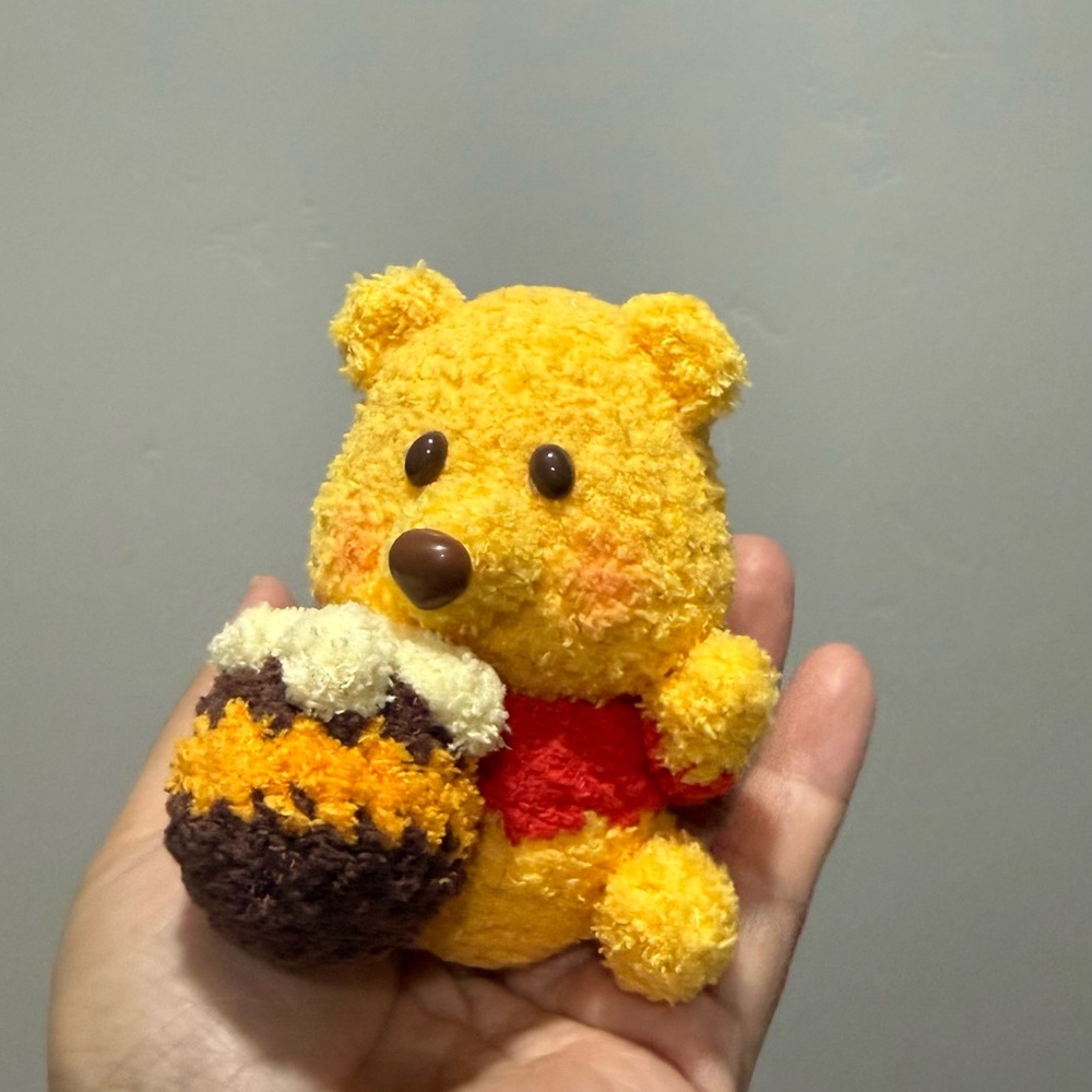 🧶handmade crochet Winnie's Honey Pot
